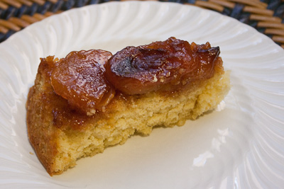 apple caramel upside-down cake